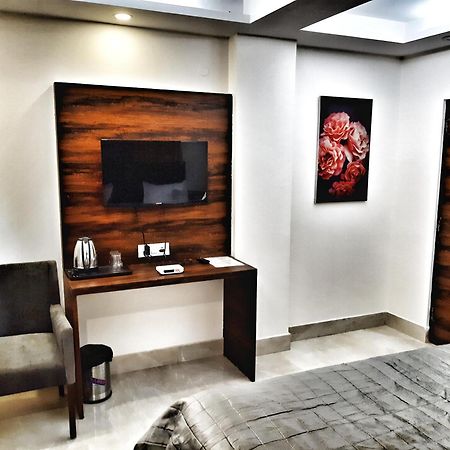 Airport Hotel Delhi Aerocity, 15 Mins Yashobhoomi Új-Delhi Kültér fotó