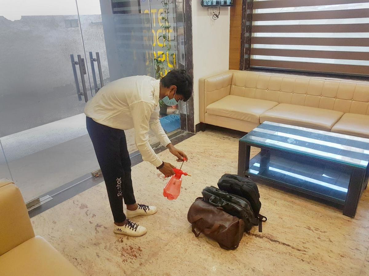 Airport Hotel Delhi Aerocity, 15 Mins Yashobhoomi Új-Delhi Kültér fotó