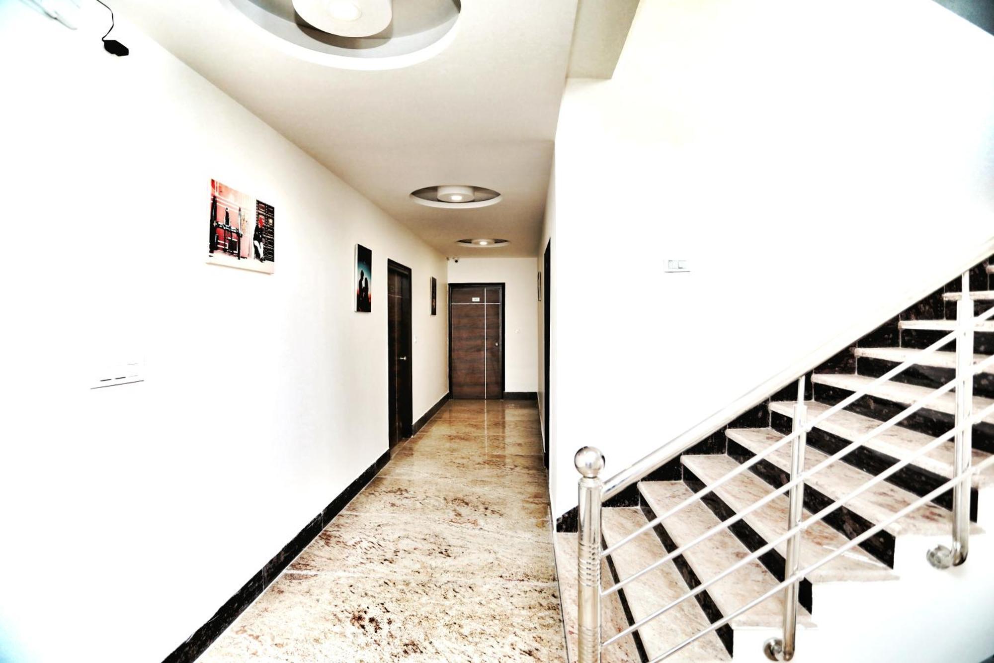 Airport Hotel Delhi Aerocity, 15 Mins Yashobhoomi Új-Delhi Kültér fotó