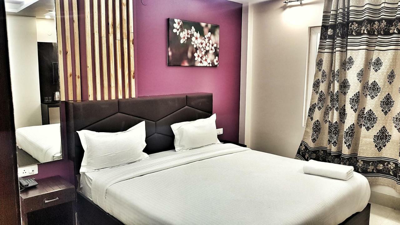 Airport Hotel Delhi Aerocity, 15 Mins Yashobhoomi Új-Delhi Kültér fotó